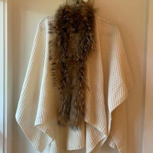 LINDA RICHARDS LUXURY Furr Collar Tunic Cape Sweater